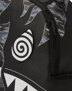 Dazed And Shark Backpack (Dlxv) - image 11